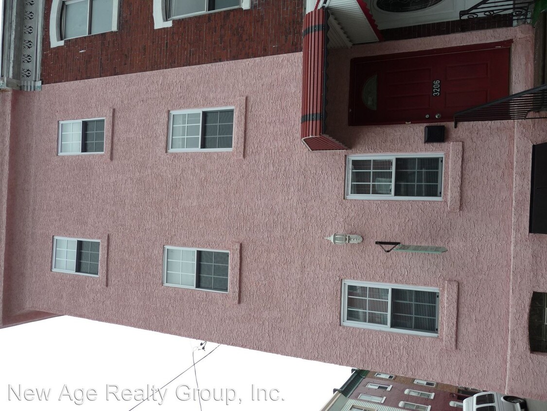 Primary Photo - 3206 Haverford Ave