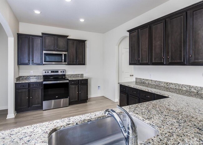 Building Photo - 15426 Meadow Brook Pass Dr