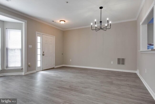 Building Photo - 306 Roff Point Dr
