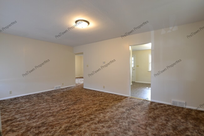 Foto del edificio - 1408 Woodruff Rd