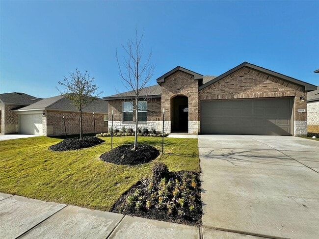 Building Photo - 2353 Bronc Buster Way