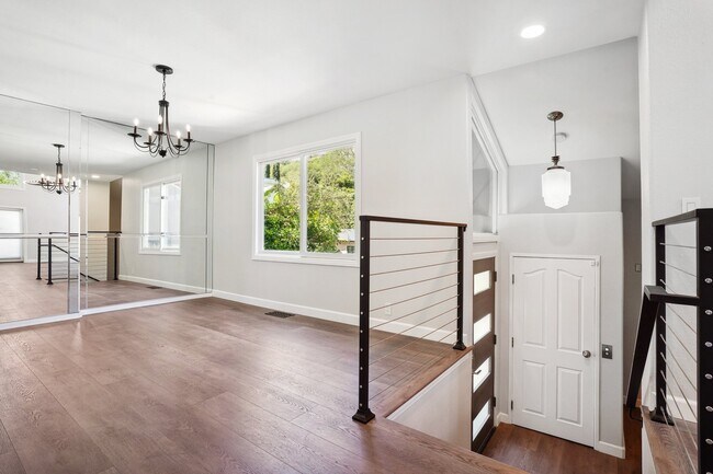 Building Photo - 3914 Benedict Canyon Dr