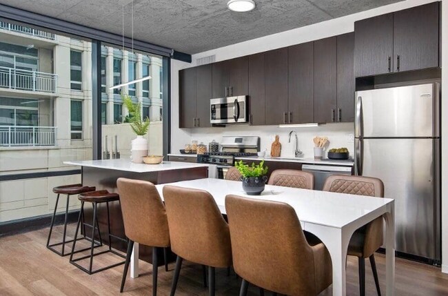 Foto del edificio - 1345 S Wabash Ave