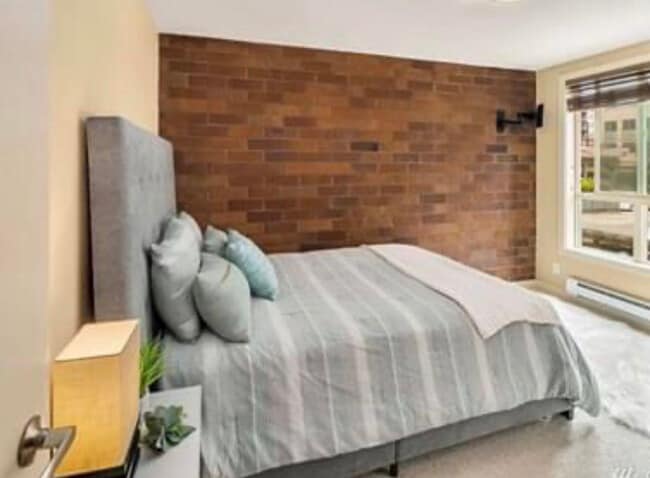 Lovely bedroom with room for a queen-sized bed (also includes California closet system) - 905 Cherry St