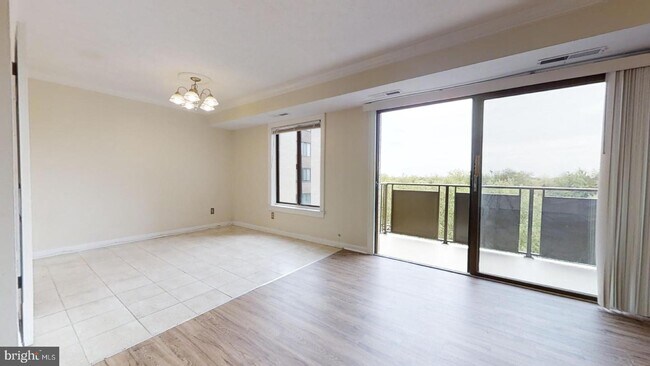 Foto del edificio - 3100 S Manchester St