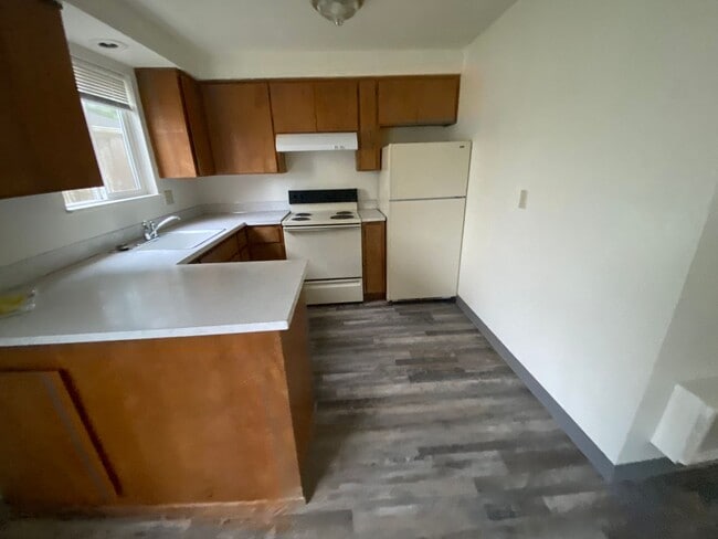 Foto del edificio - 2 bed 1.5 bath Gateway area duplex