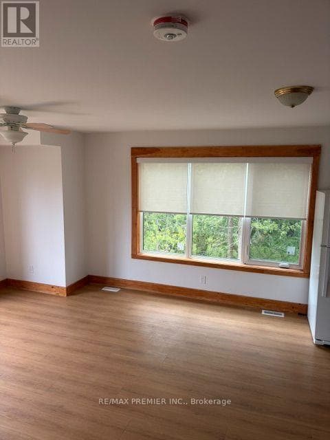 Building Photo - 109 Patricia Dr
