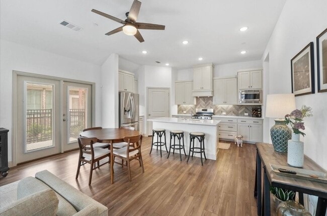 Dining Room - 1049 4th St