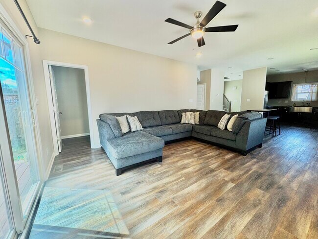 Foto del edificio - 1161 Tybee Dr