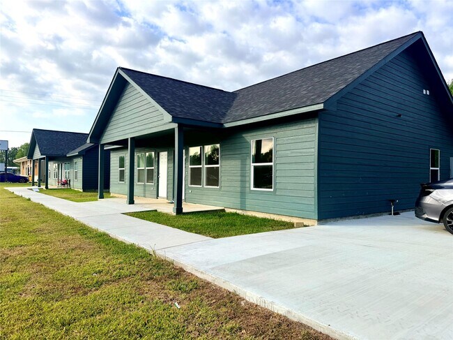 Foto del edificio - 502 Ross Sterling Ave