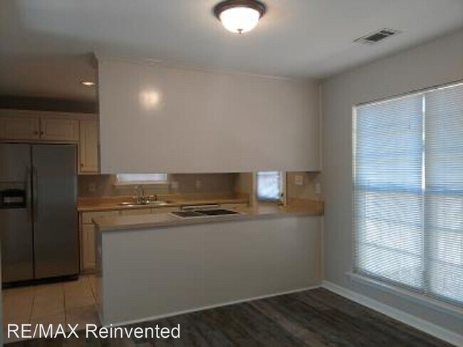 Building Photo - 3 br, 2.5 bath House - 1112 Heard Avnue
