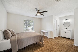 Building Photo - 24223 Spring Towne Dr