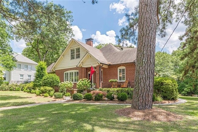 Photo - 1878 Cambridge Ave House