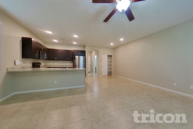 Building Photo - 12586 W Mazatzal Dr