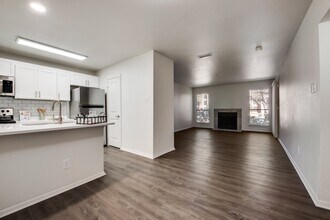 Building Photo - Horizons at Sunridge