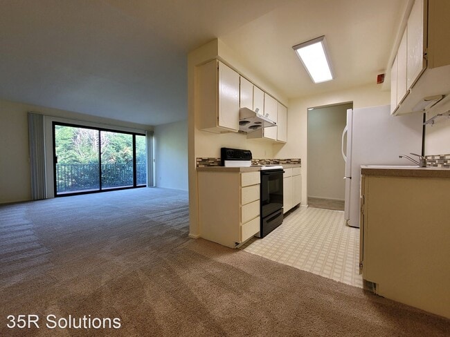 Building Photo - 1 br, 1 bath House - 11206 NE 68th Street ...