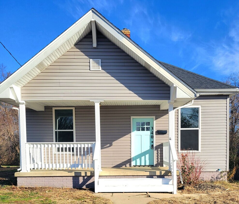 Foto principal - Renovated and Ready to Rent...340 N Aurora Collinsville