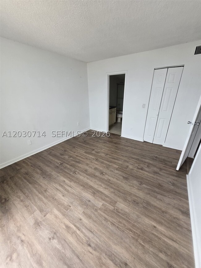 Building Photo - 13499 Biscayne Blvd