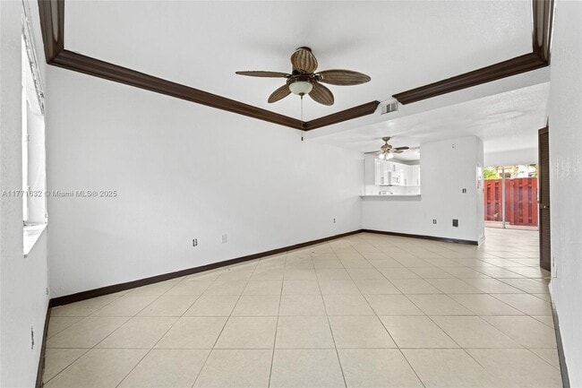 Foto del edificio - 3366 W 80th St