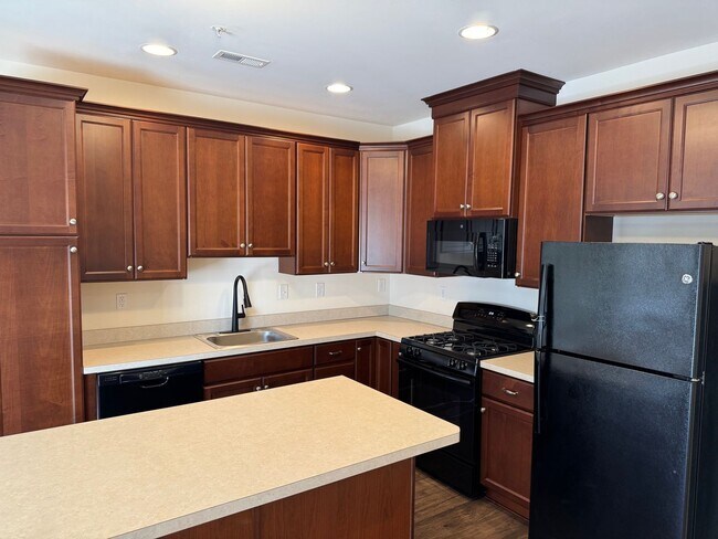 Foto del edificio - Beautiful Penn Square Townhome in Lansdale...