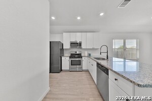Building Photo - 606 Bean Bnd