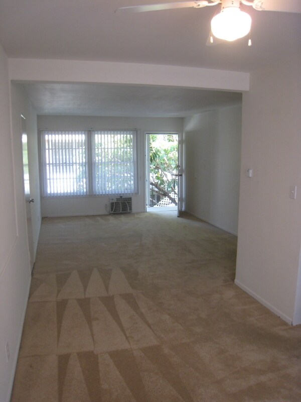 Foto principal - 11933 W Magnolia Blvd