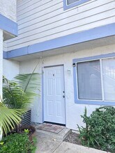 Building Photo - 28661 Calle Del Lago