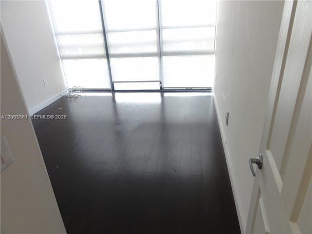 Foto del edificio - 600 NE 36th St