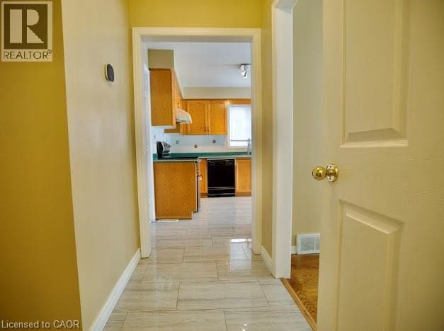 Building Photo - 109 Beechmanor Crescent