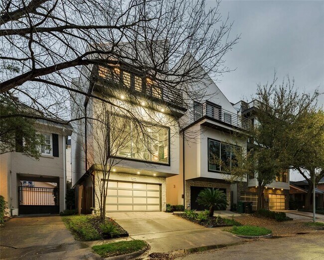 Building Photo - 1238 W Pierce St