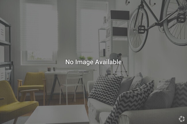 Building Photo - 13051 Larchmere Blvd