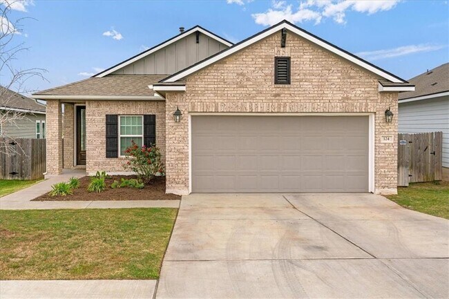 Foto del edificio - 124 Winding Hollow Ln