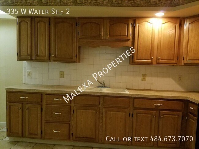 Foto del edificio - 335 W Water St