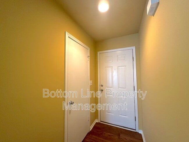 Building Photo - 313 River Clay Road