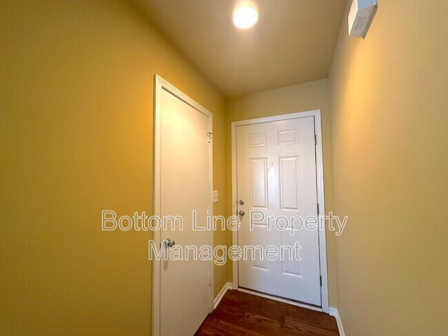 Foto del edificio - 313 River Clay Road
