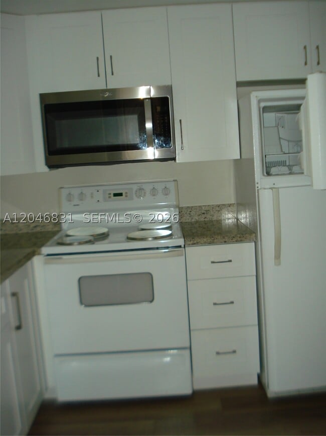 Building Photo - 408 NW 68th Ave