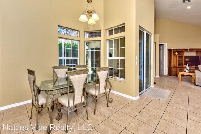 Foto del edificio - 3 br, 3 bath House - 3748 KENT DRIVE