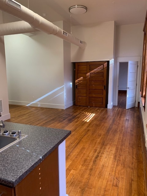 Building Photo - 801 Avenue G