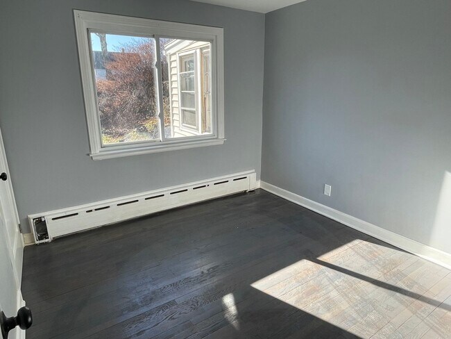 Photo - Newly renovated 5 bedroom single family ho... House