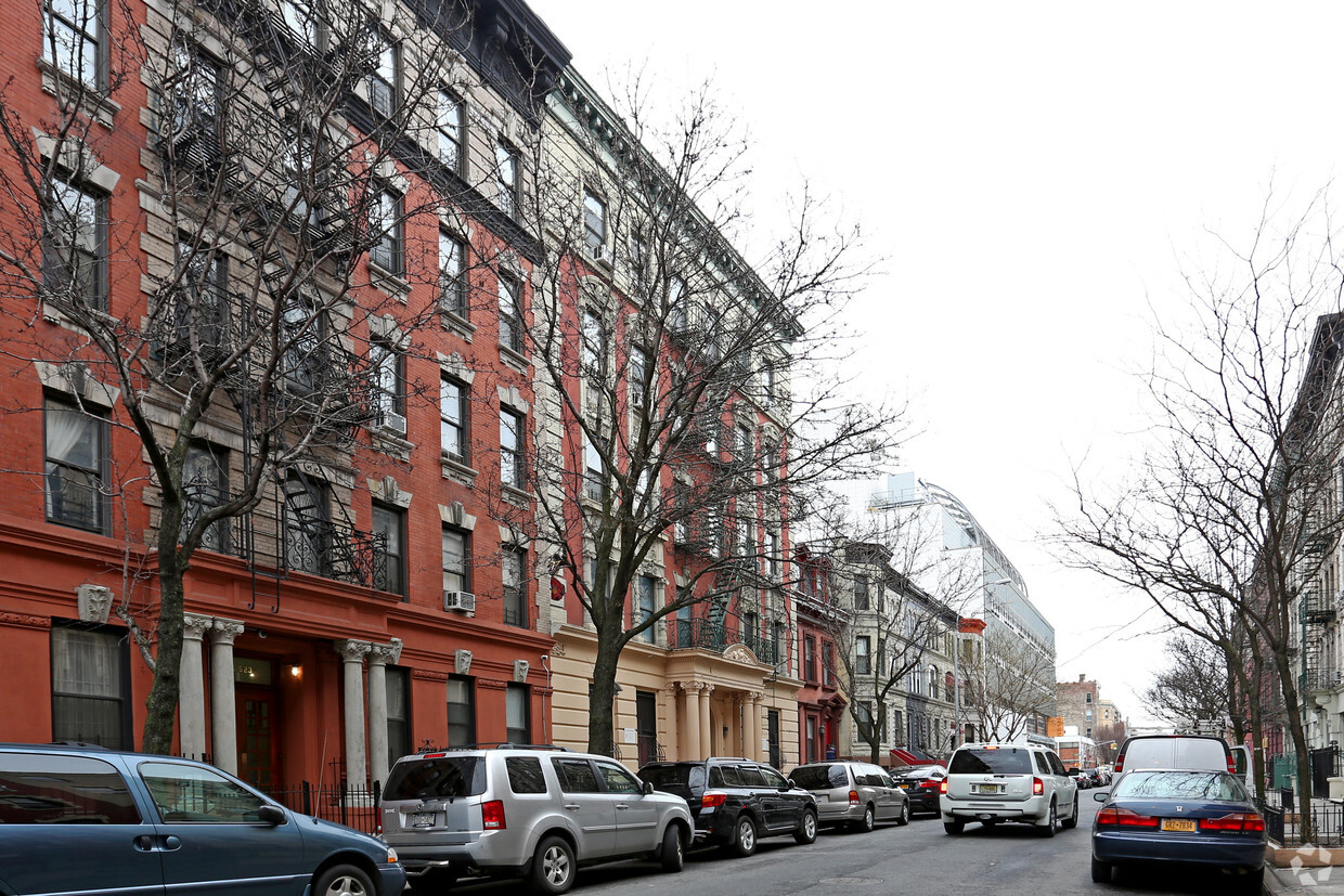 Building Photo - 519 W 152nd St