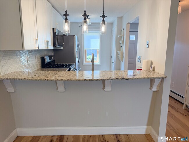 Foto del edificio - 34 Butternut Ln