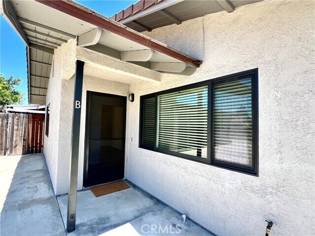 Primary Photo - 123 S Grand Ave
