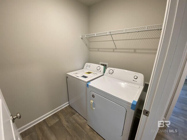 Building Photo - 24501 Tepin Ln