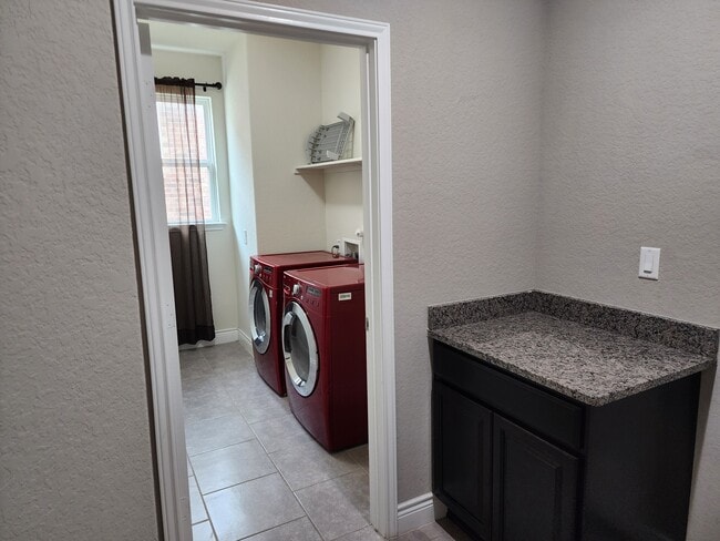 Foto del edificio - 27423 Paraiso Sands