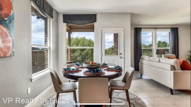 Foto del edificio - 4 br, 2 bath House - 15837 HOLLAND HILL LANE