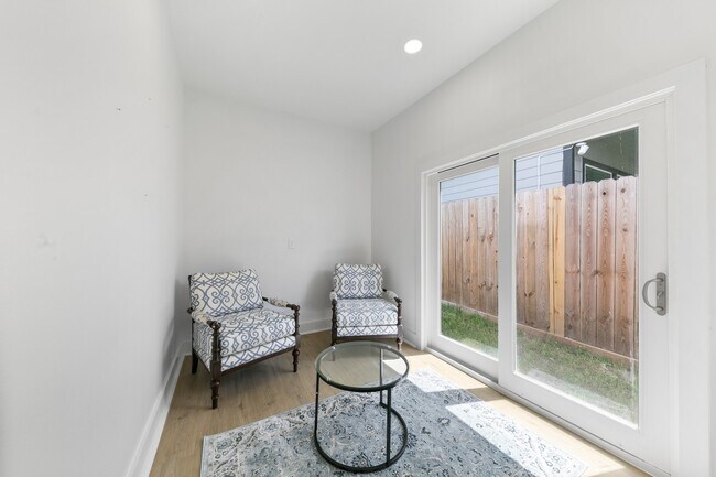 Foto del edificio - 104 E 44th St