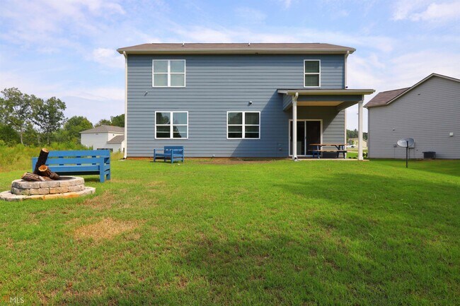 Foto del edificio - 525 Curry Ridge Ct