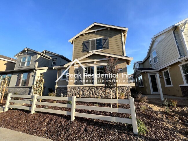 Foto del edificio - Brand New Citrus Heights 3bd/2.5ba Home wi...