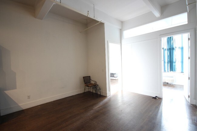 Building Photo - 808 Driggs Ave