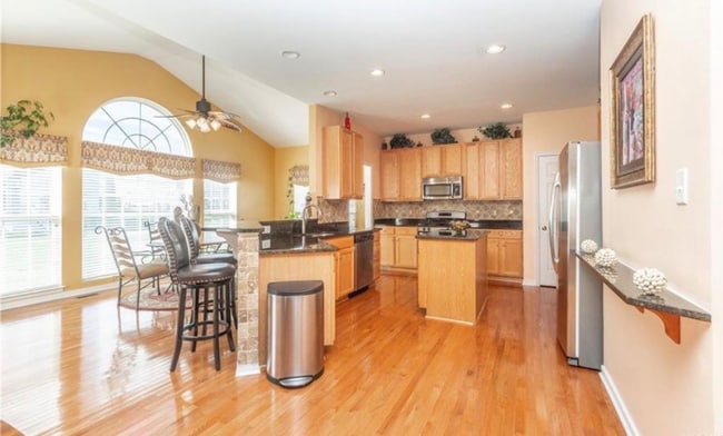 Building Photo - 2112 Lindsey Gabriel Dr